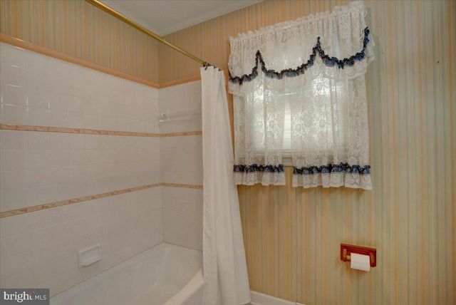 1015 BUCHANAN TRAIL EAST, Greencastle, PA 17225