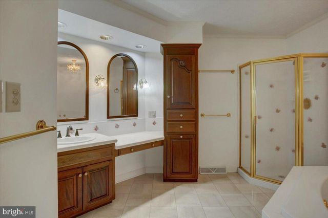 1015 BUCHANAN TRAIL EAST, Greencastle, PA 17225