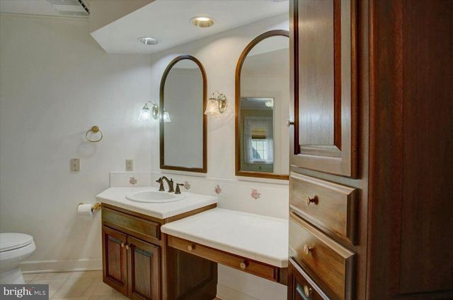 1015 BUCHANAN TRAIL EAST, Greencastle, PA 17225