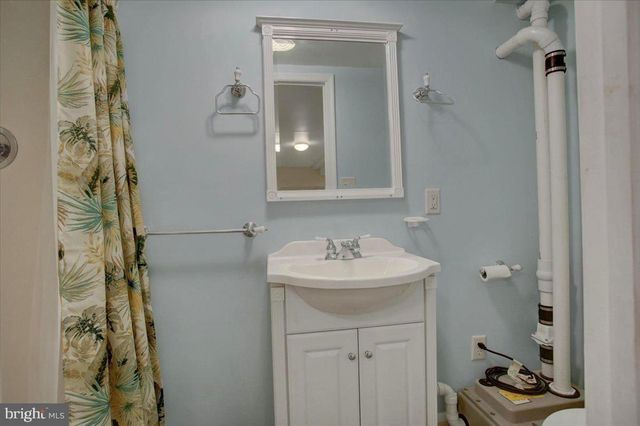 1015 BUCHANAN TRAIL EAST, Greencastle, PA 17225