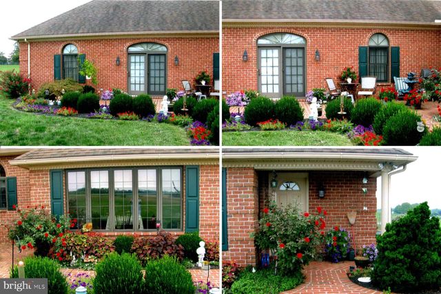 1015 BUCHANAN TRAIL EAST, Greencastle, PA 17225