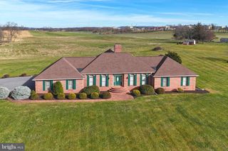 1015 BUCHANAN TRAIL EAST, Greencastle, PA 17225