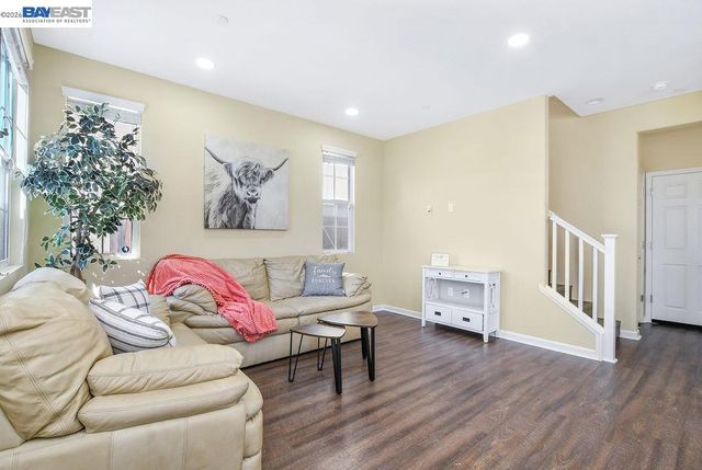 810 Queen Palm Ln, Brentwood, CA 94513