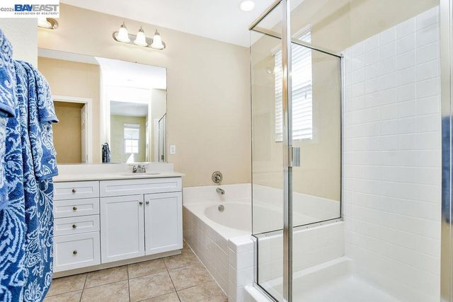 810 Queen Palm Ln, Brentwood, CA 94513