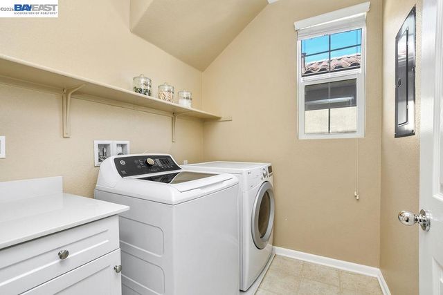 810 Queen Palm Ln, Brentwood, CA 94513