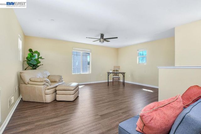 810 Queen Palm Ln, Brentwood, CA 94513