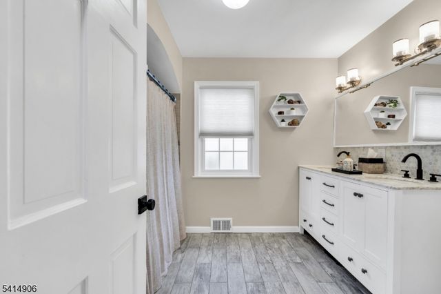 917 Fernwood Ave, Plainfield City, NJ 07062