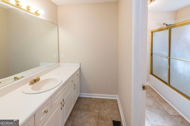 2165 Bakers Bridge Road, Douglasville, GA 30134