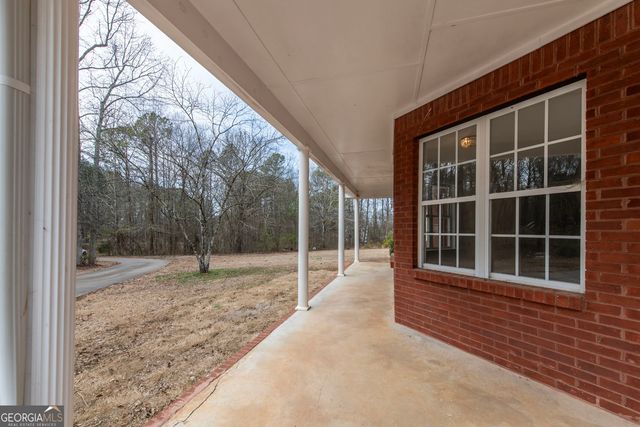 2165 Bakers Bridge Road, Douglasville, GA 30134