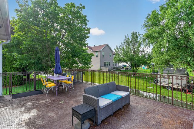 24218 Apple Creek Lane, Plainfield, IL 60586
