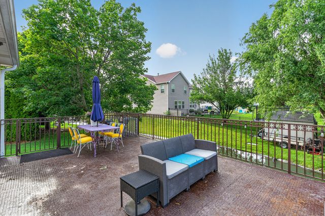 24218 Apple Creek Lane, Plainfield, IL 60586