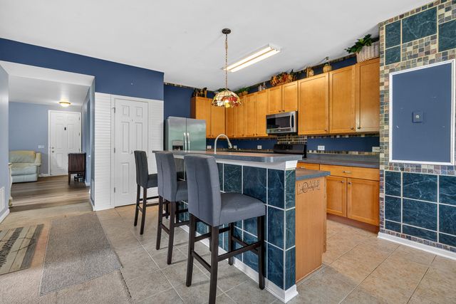 24218 Apple Creek Lane, Plainfield, IL 60586