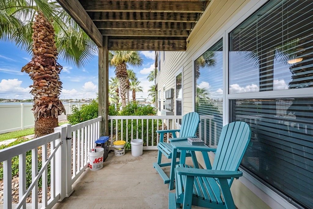 28 Sandollar St, Rockport, TX 78382 — exterior