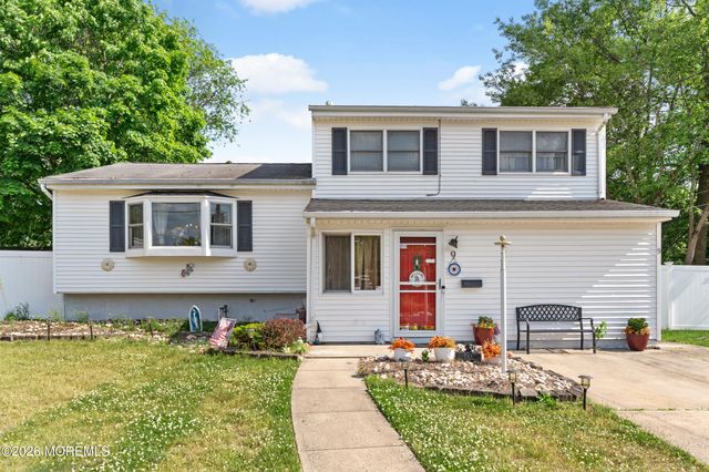 9 Marc Street, Hazlet, NJ 07730