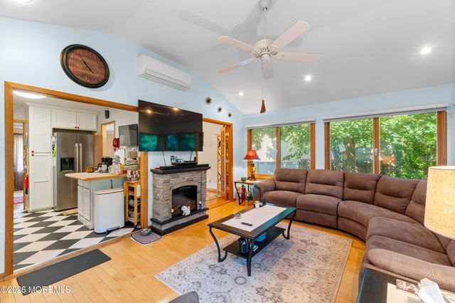 9 Marc Street, Hazlet, NJ 07730