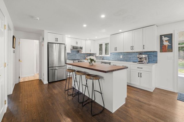 25 Moon Compass Lane, Sandwich, MA 02563