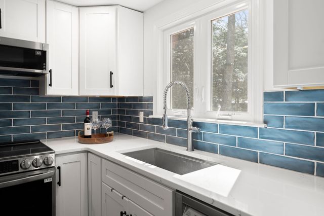 25 Moon Compass Lane, Sandwich, MA 02563