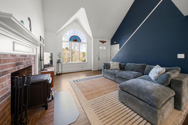 25 Moon Compass Lane, Sandwich, MA 02563