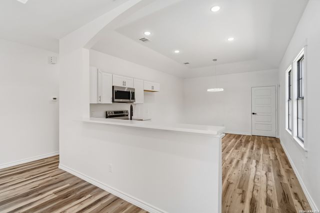 8623 OLD CORPUS CHRISTI HWY, San Antonio, TX 78223