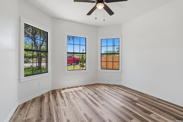 8623 OLD CORPUS CHRISTI HWY, San Antonio, TX 78223