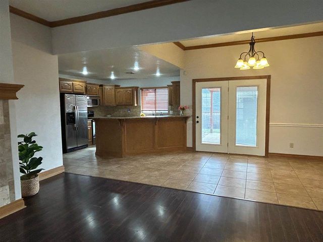 16 Summerwood Dr., Elgin, OK 73538