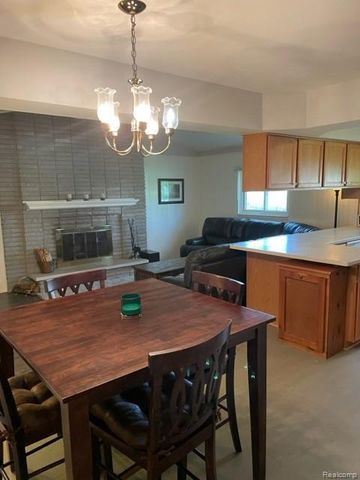 37248 Vargo Street, Livonia, MI 48152