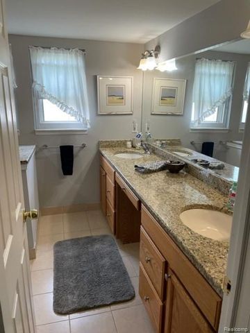 37248 Vargo Street, Livonia, MI 48152