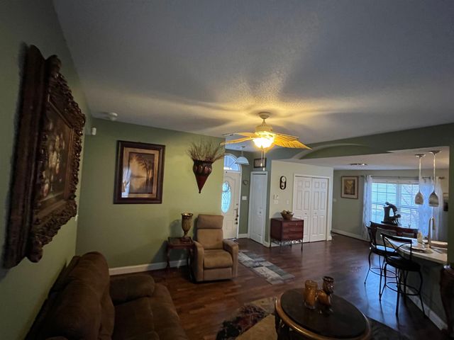 2719 Woodcreek Ln., Conway, SC 29526