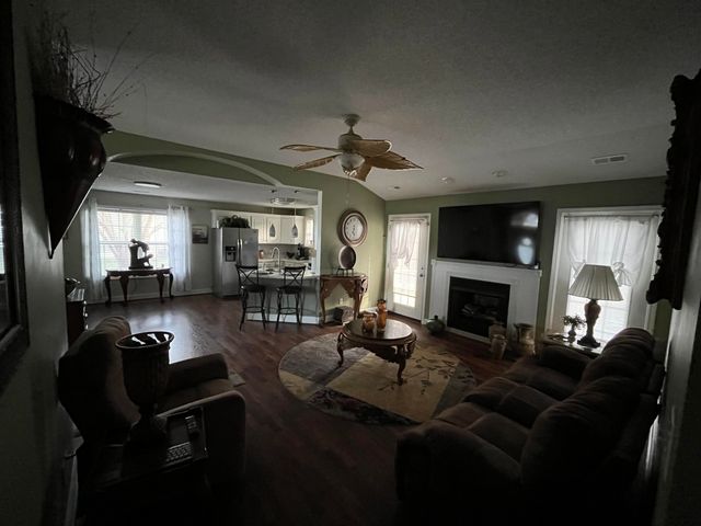 2719 Woodcreek Ln., Conway, SC 29526