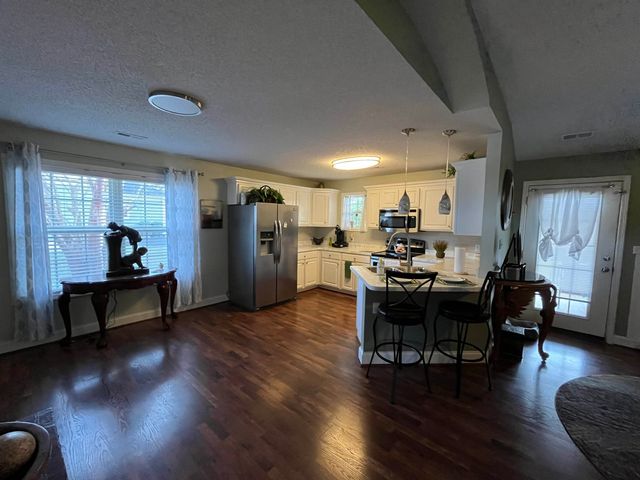 2719 Woodcreek Ln., Conway, SC 29526