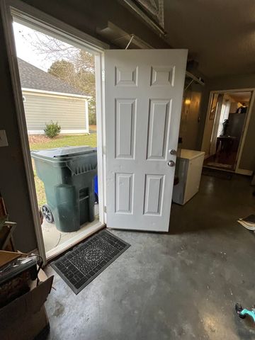 2719 Woodcreek Ln., Conway, SC 29526