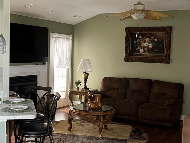 2719 Woodcreek Ln., Conway, SC 29526