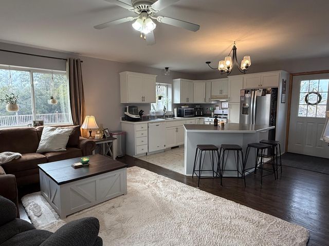 1028 Woodward Drive SW, Bemidji, MN 56601