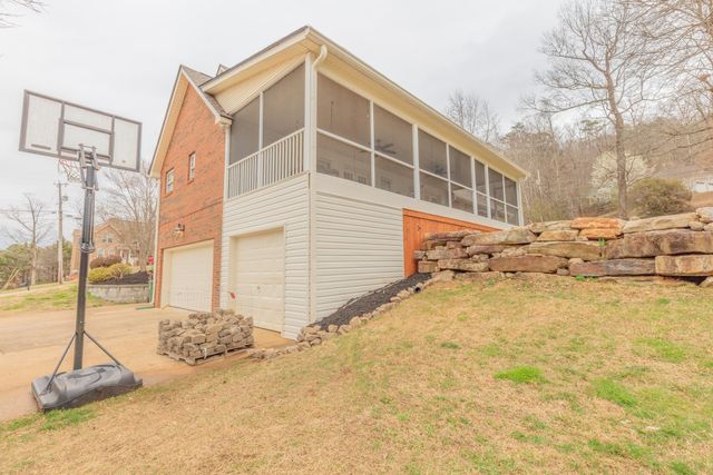 2708 Indian Creek Lane, Ooltewah, TN 37363
