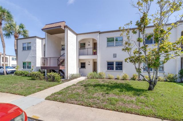 7701 STARKEY ROAD 528, Seminole, FL 33777