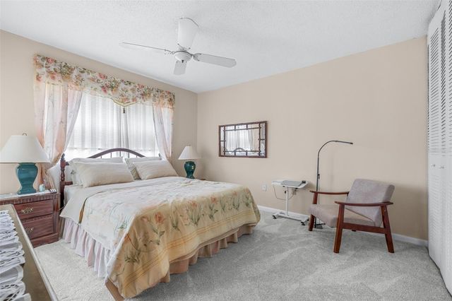 7701 STARKEY ROAD 528, Seminole, FL 33777