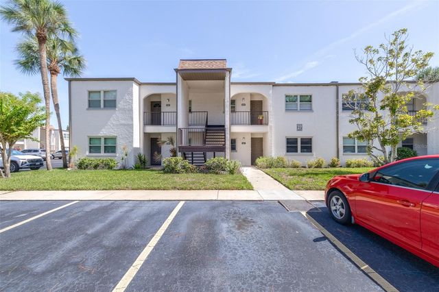 7701 STARKEY ROAD 528, Seminole, FL 33777
