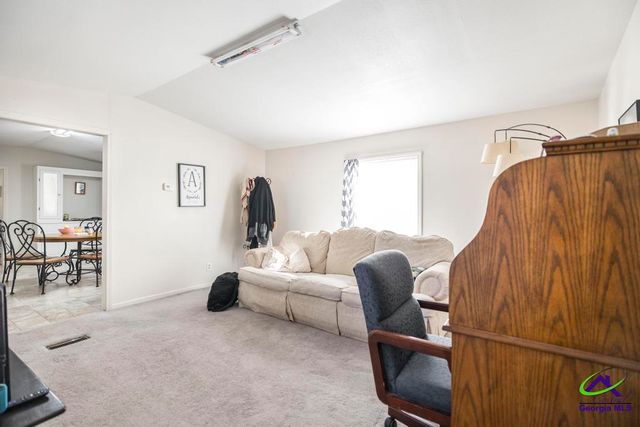 172 OLD EASTMAN Road, Cochran, GA 31014