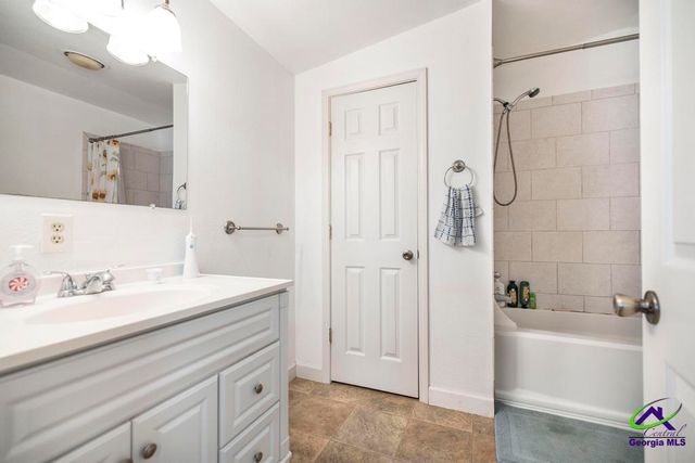 172 OLD EASTMAN Road, Cochran, GA 31014