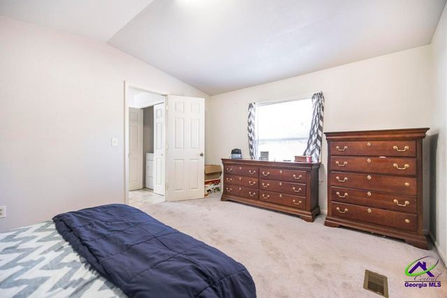 172 OLD EASTMAN Road, Cochran, GA 31014