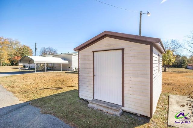 172 OLD EASTMAN Road, Cochran, GA 31014