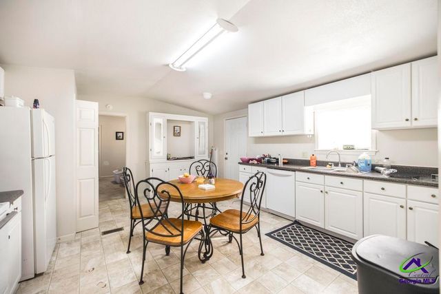 172 OLD EASTMAN Road, Cochran, GA 31014