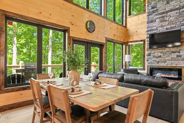 3307 Shagbark Hickory Ridge, Sevierville, TN 37862