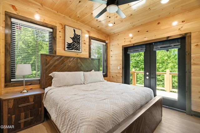 3307 Shagbark Hickory Ridge, Sevierville, TN 37862