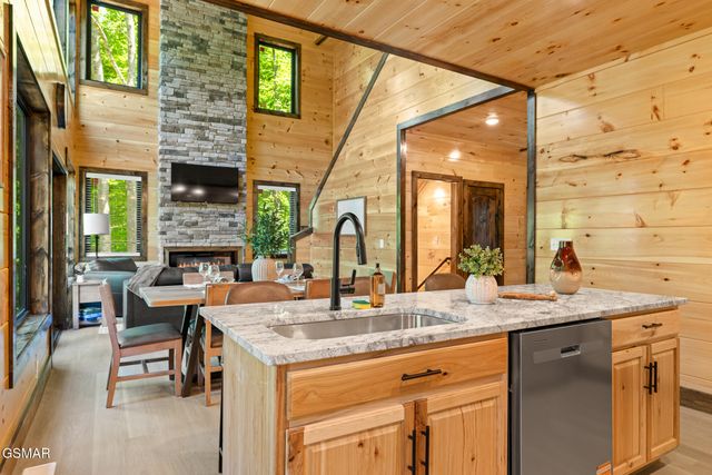 3307 Shagbark Hickory Ridge, Sevierville, TN 37862