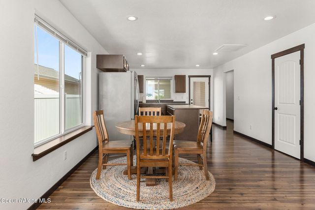 8724 N Spokane ST, Post Falls, ID 83854