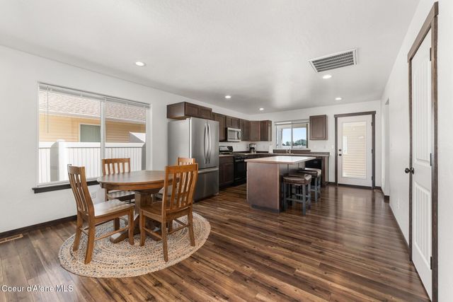 8724 N Spokane ST, Post Falls, ID 83854