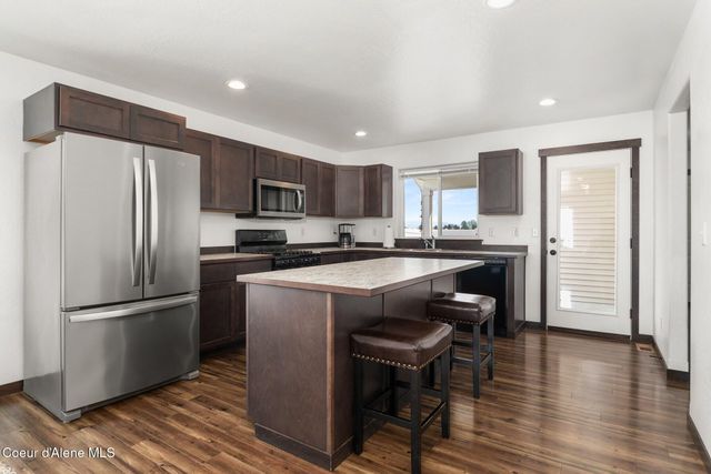8724 N Spokane ST, Post Falls, ID 83854