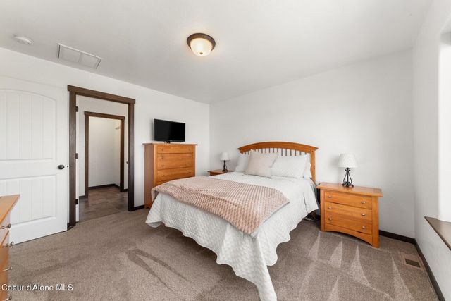 8724 N Spokane ST, Post Falls, ID 83854