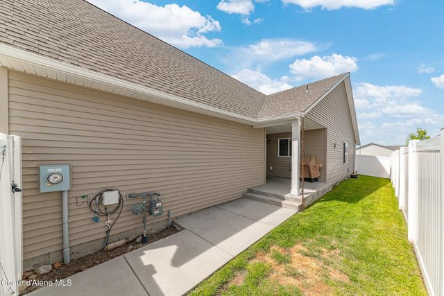 8724 N Spokane ST, Post Falls, ID 83854
